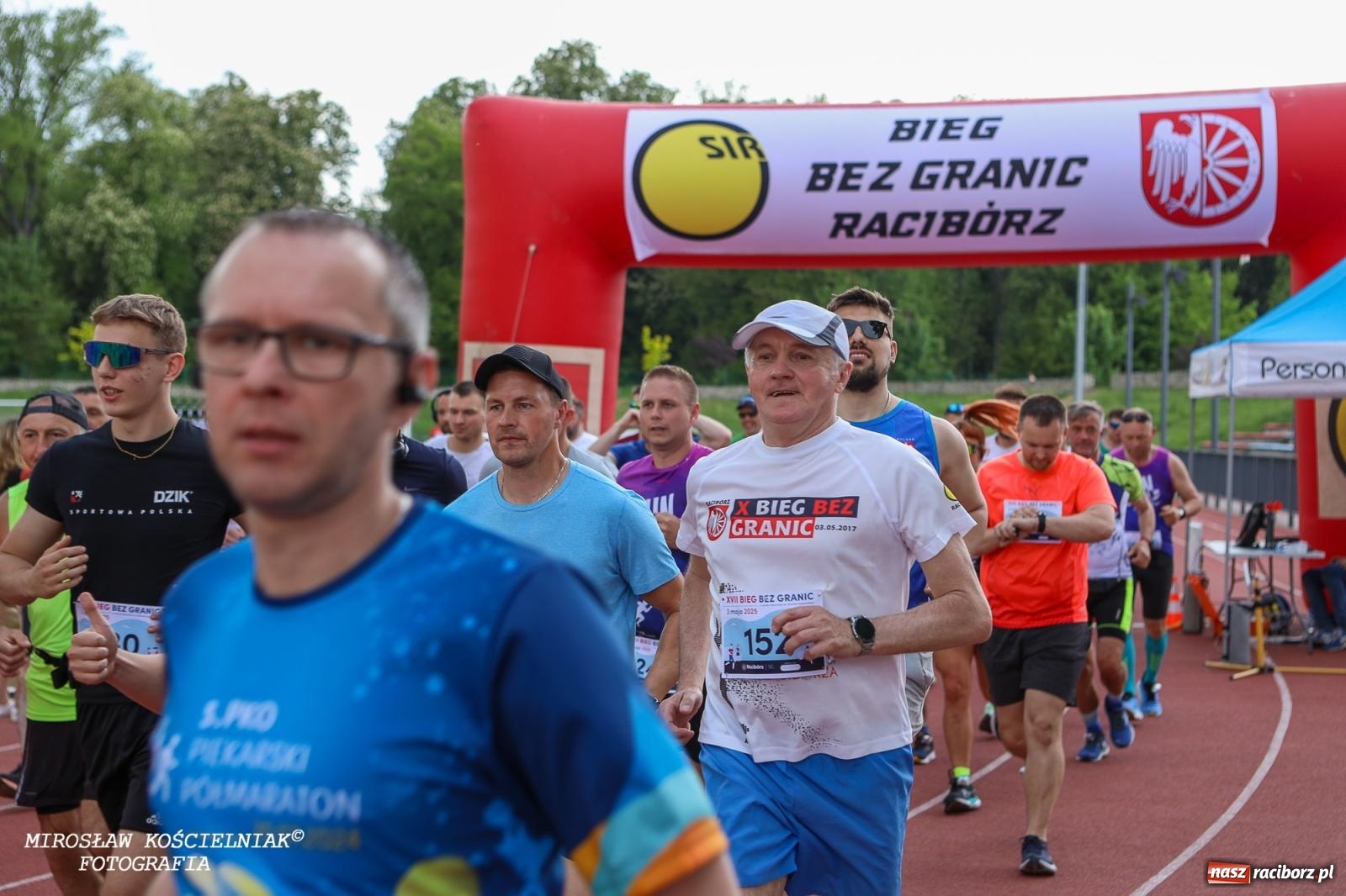 Zdjęcie w galerii na portalu naszraciborz.pl: Mateusz Mrówka najszybszy w XVII Biegu bez Granic wiadomości z regionu