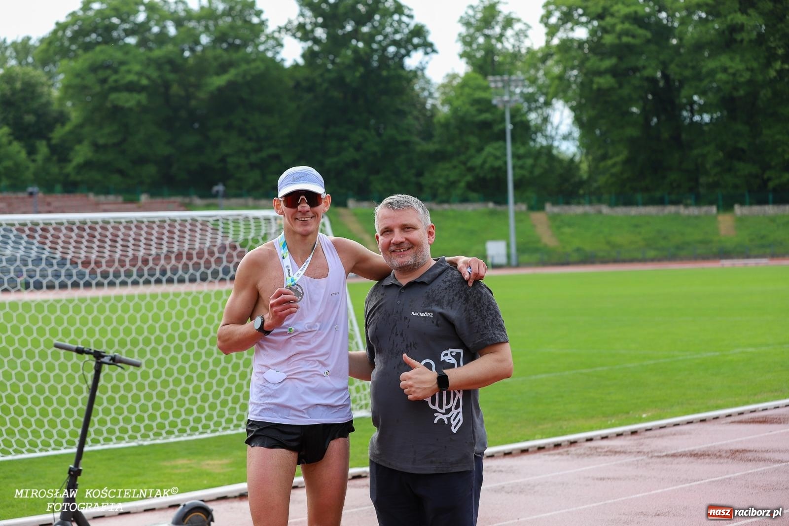 Zdjęcie w galerii na portalu naszraciborz.pl: Mateusz Mrówka najszybszy w XVII Biegu bez Granic wiadomości z regionu