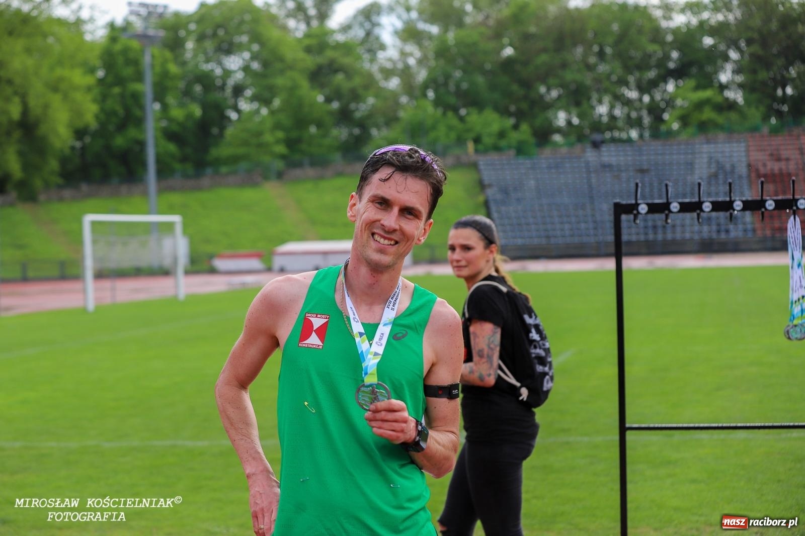 Zdjęcie w galerii na portalu naszraciborz.pl: Mateusz Mrówka najszybszy w XVII Biegu bez Granic wiadomości z regionu