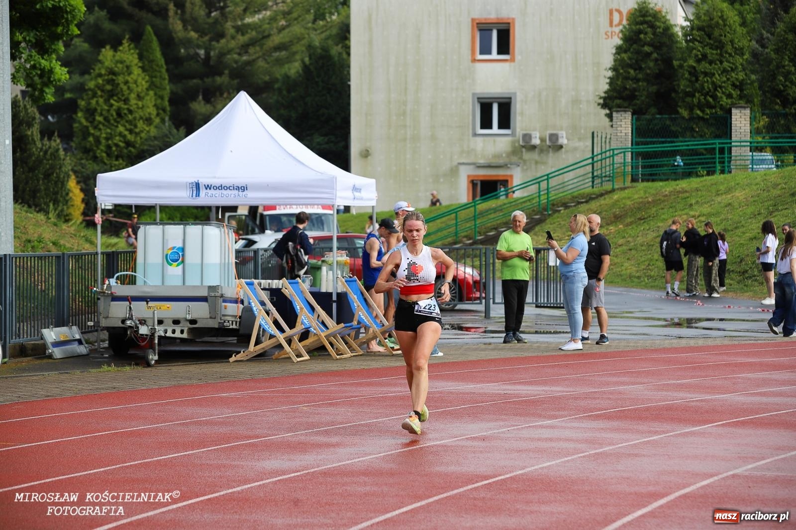 Zdjęcie w galerii na portalu naszraciborz.pl: Mateusz Mrówka najszybszy w XVII Biegu bez Granic wiadomości z regionu