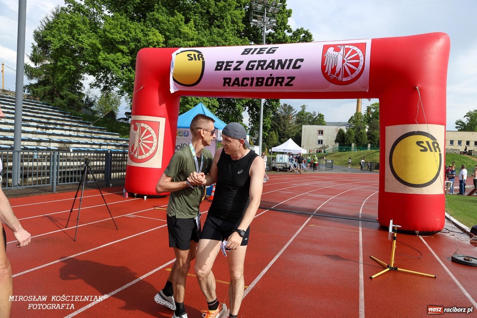 Zdjęcie w galerii na portalu naszraciborz.pl: Mateusz Mrówka najszybszy w XVII Biegu bez Granic wiadomości z regionu