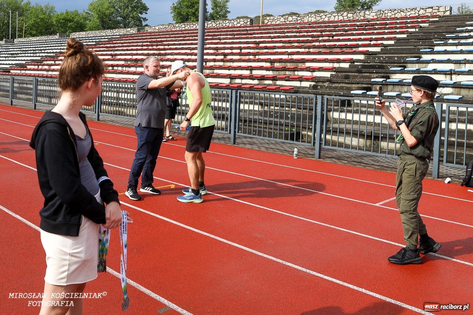 Zdjęcie w galerii na portalu naszraciborz.pl: Mateusz Mrówka najszybszy w XVII Biegu bez Granic wiadomości z regionu