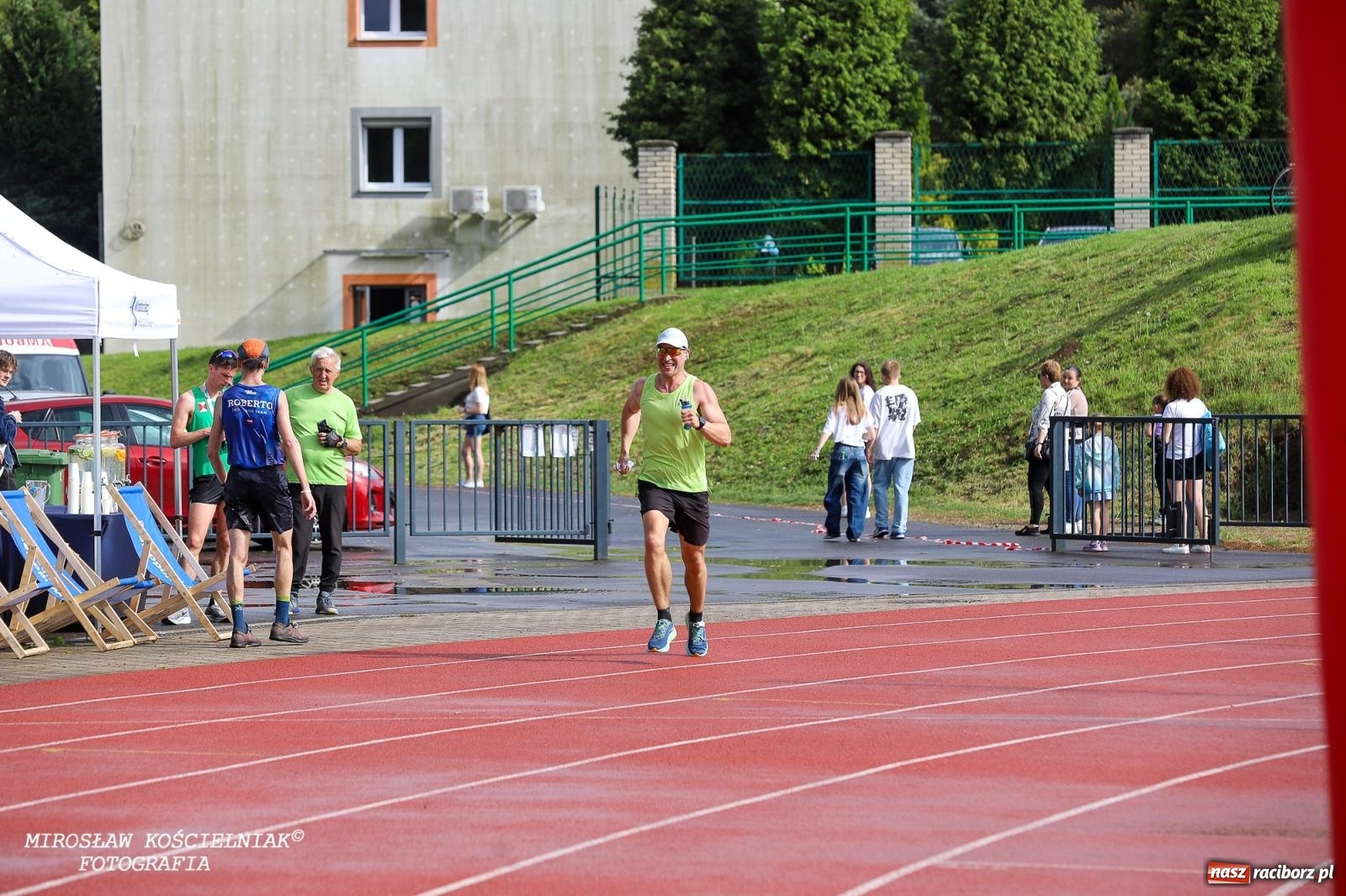 Zdjęcie w galerii na portalu naszraciborz.pl: Mateusz Mrówka najszybszy w XVII Biegu bez Granic wiadomości z regionu