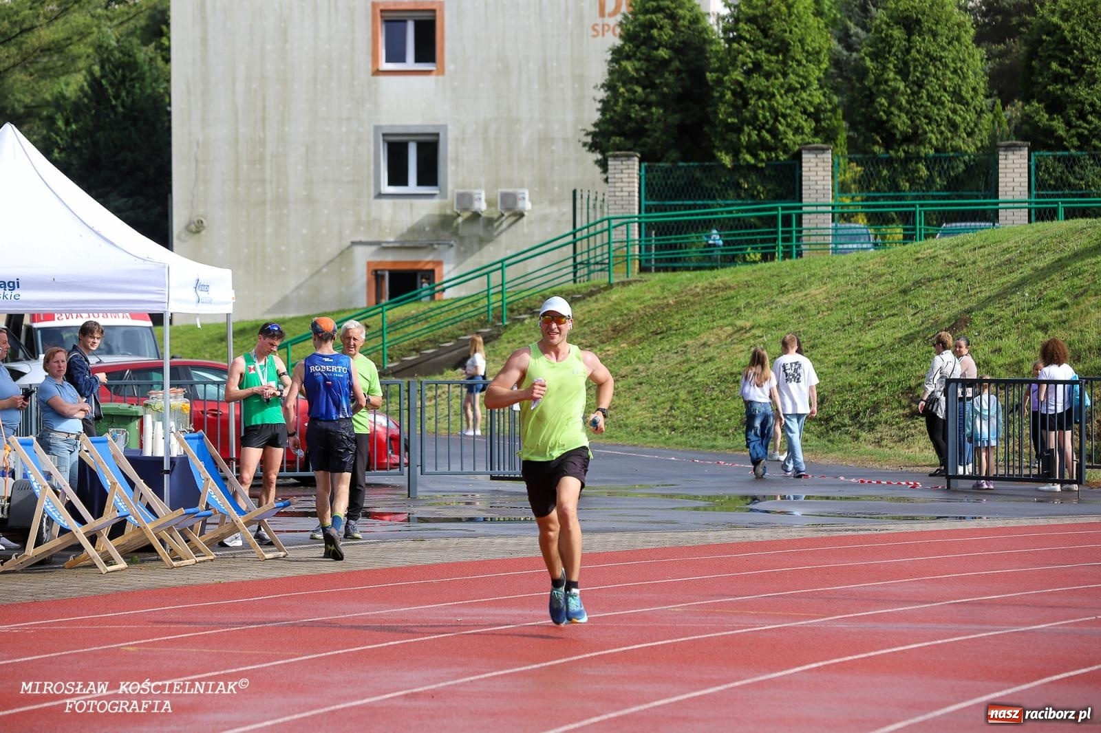 Zdjęcie w galerii na portalu naszraciborz.pl: Mateusz Mrówka najszybszy w XVII Biegu bez Granic wiadomości z regionu