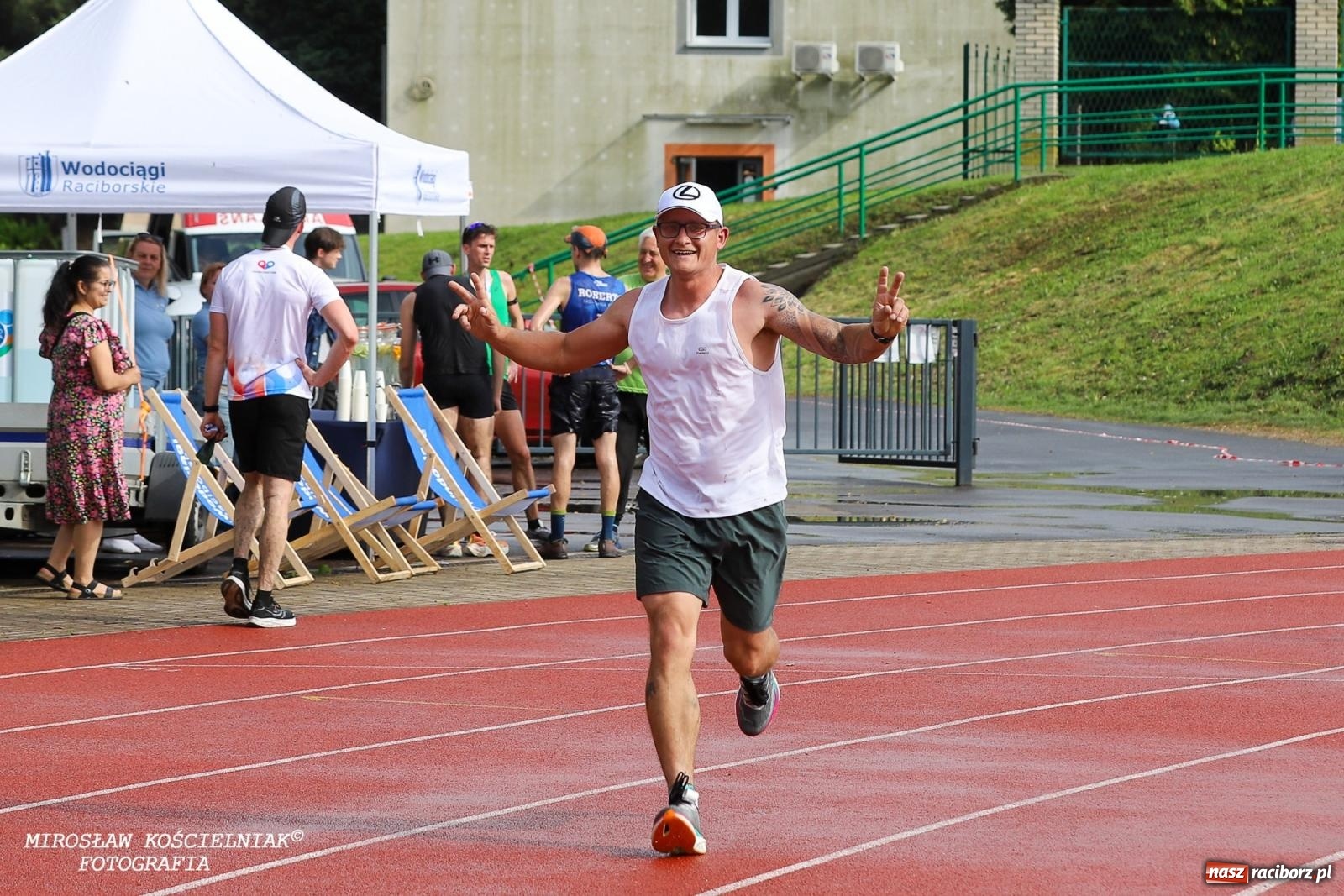 Zdjęcie w galerii na portalu naszraciborz.pl: Mateusz Mrówka najszybszy w XVII Biegu bez Granic wiadomości z regionu