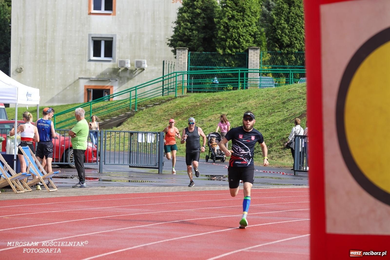 Zdjęcie w galerii na portalu naszraciborz.pl: Mateusz Mrówka najszybszy w XVII Biegu bez Granic wiadomości z regionu