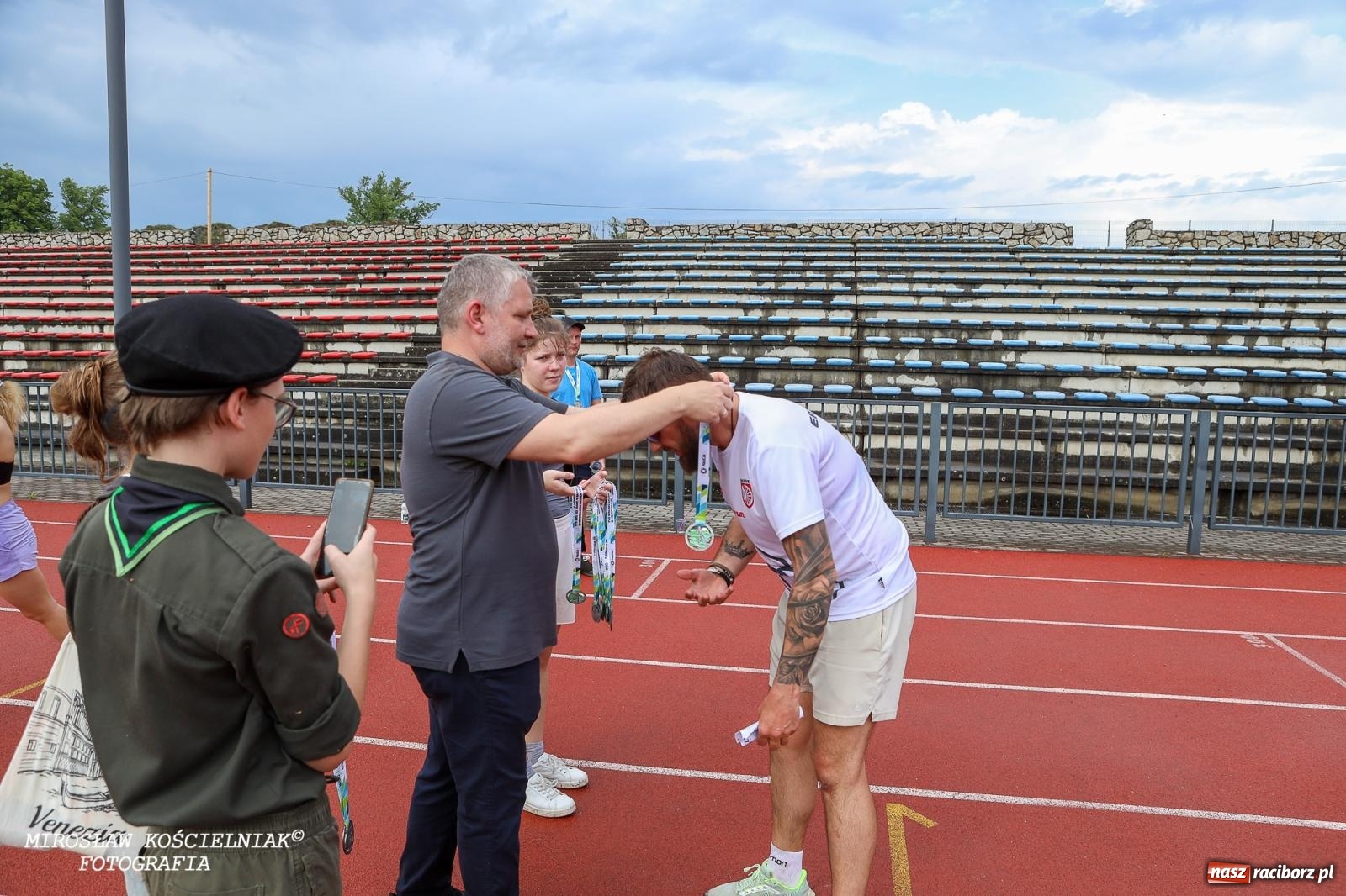 Zdjęcie w galerii na portalu naszraciborz.pl: Mateusz Mrówka najszybszy w XVII Biegu bez Granic wiadomości z regionu