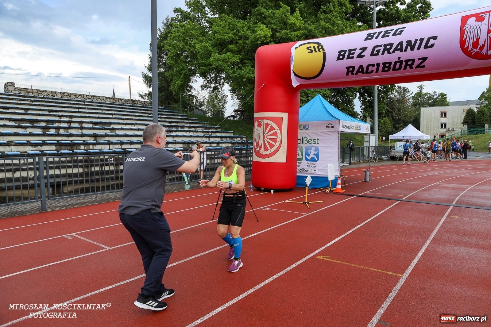 Zdjęcie w galerii na portalu naszraciborz.pl: Mateusz Mrówka najszybszy w XVII Biegu bez Granic wiadomości z regionu