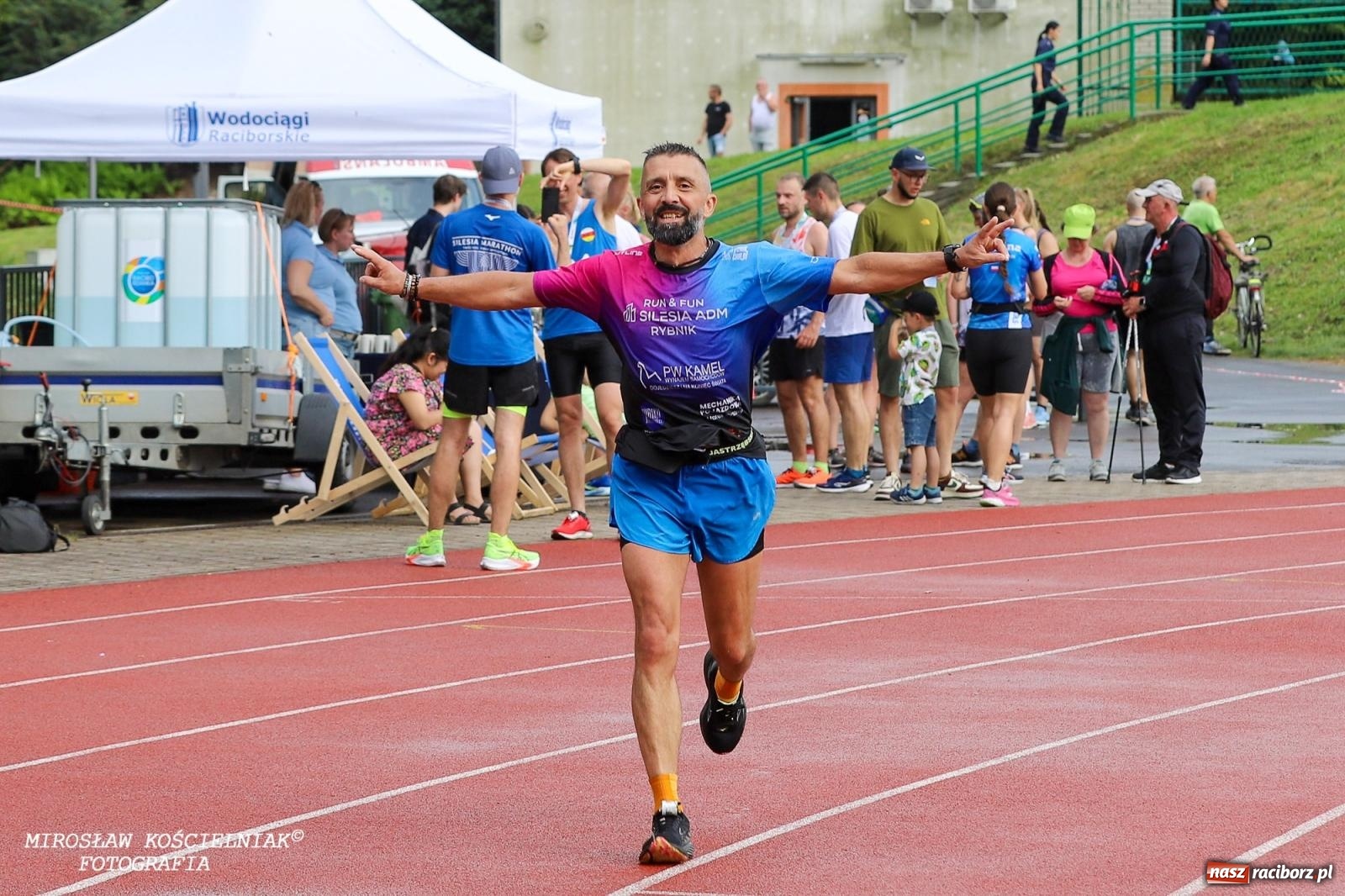 Zdjęcie w galerii na portalu naszraciborz.pl: Mateusz Mrówka najszybszy w XVII Biegu bez Granic wiadomości z regionu