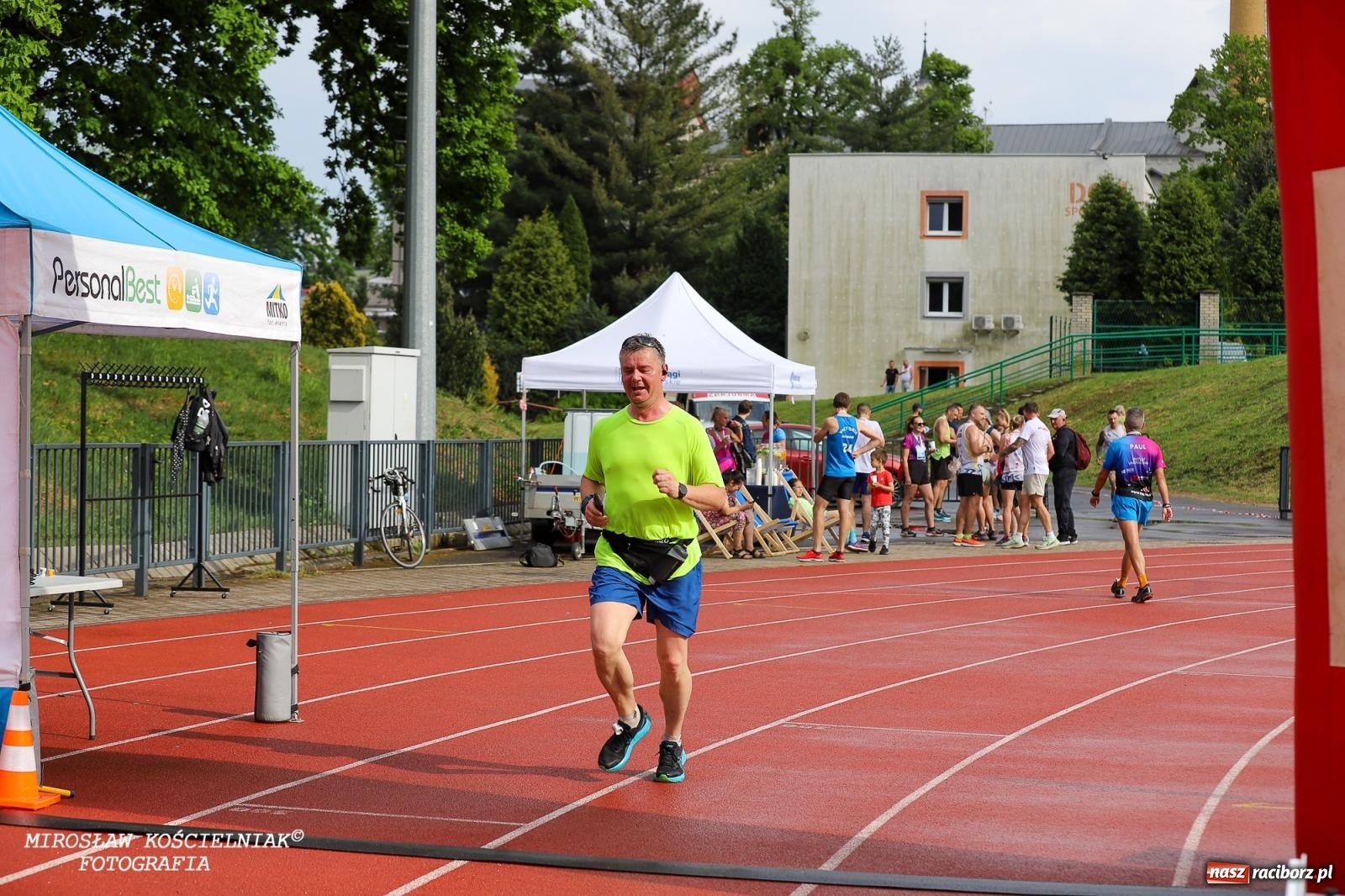 Zdjęcie w galerii na portalu naszraciborz.pl: Mateusz Mrówka najszybszy w XVII Biegu bez Granic wiadomości z regionu