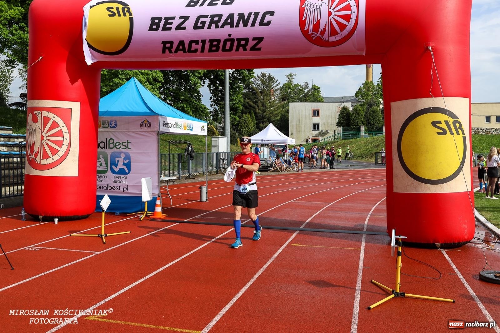 Zdjęcie w galerii na portalu naszraciborz.pl: Mateusz Mrówka najszybszy w XVII Biegu bez Granic wiadomości z regionu