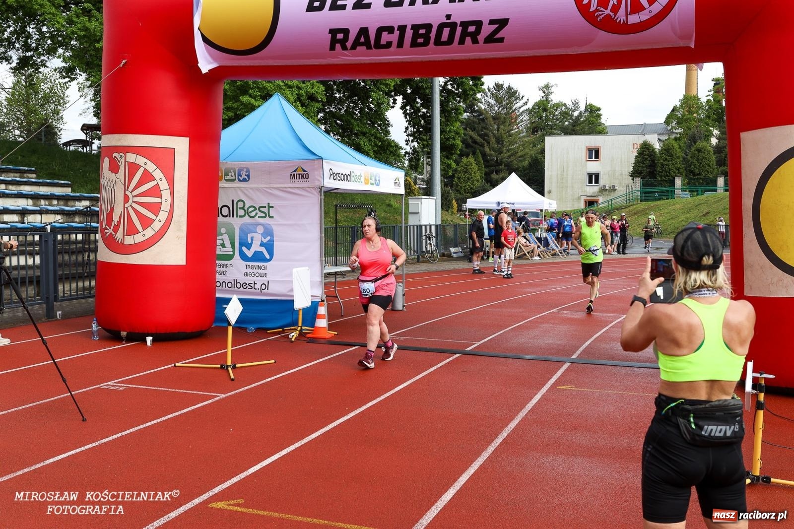 Zdjęcie w galerii na portalu naszraciborz.pl: Mateusz Mrówka najszybszy w XVII Biegu bez Granic wiadomości z regionu