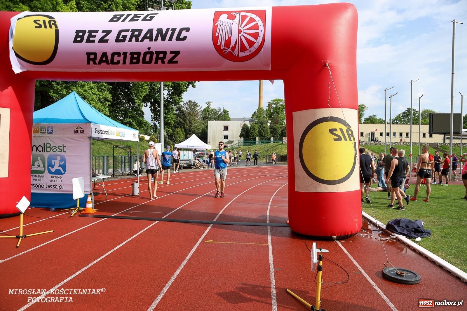 Zdjęcie w galerii na portalu naszraciborz.pl: Mateusz Mrówka najszybszy w XVII Biegu bez Granic wiadomości z regionu