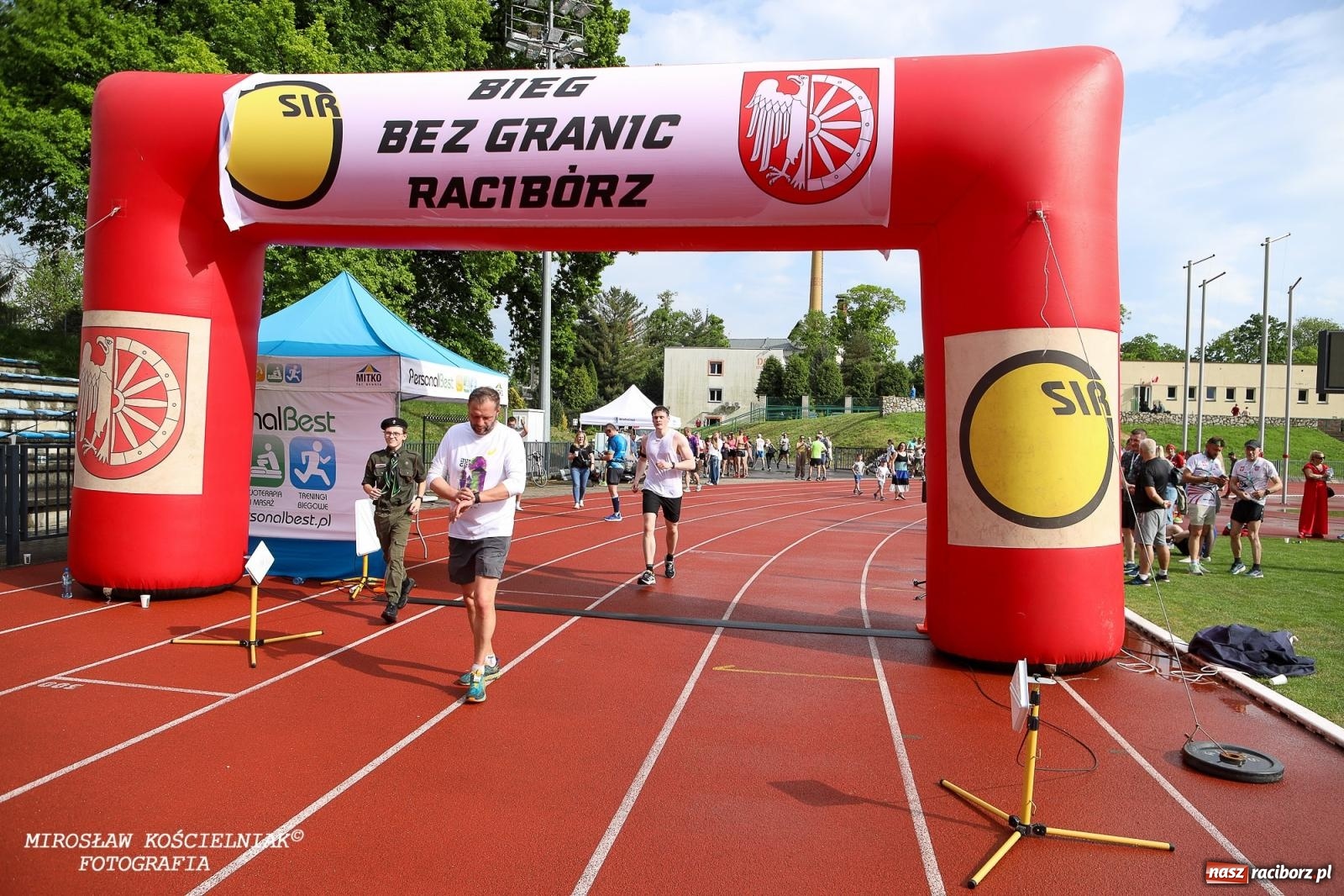 Zdjęcie w galerii na portalu naszraciborz.pl: Mateusz Mrówka najszybszy w XVII Biegu bez Granic wiadomości z regionu