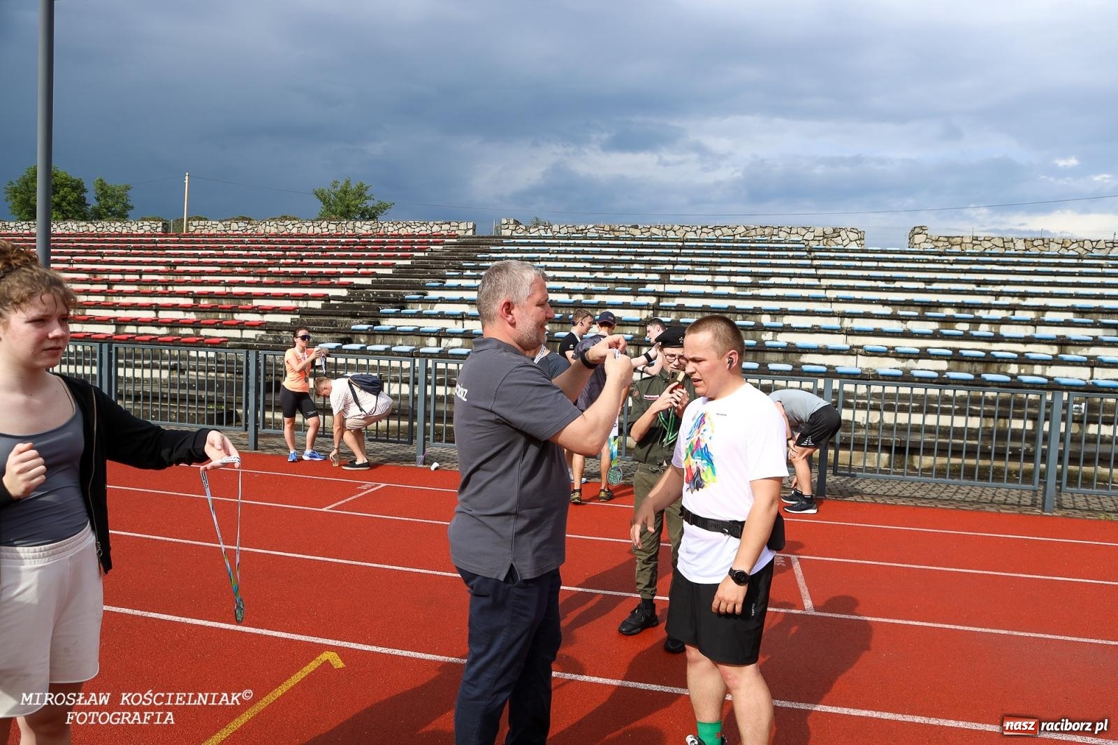 Zdjęcie w galerii na portalu naszraciborz.pl: Mateusz Mrówka najszybszy w XVII Biegu bez Granic wiadomości z regionu