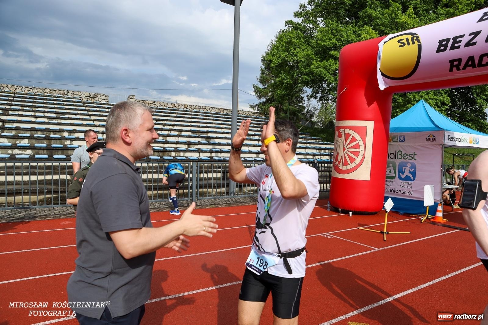 Zdjęcie w galerii na portalu naszraciborz.pl: Mateusz Mrówka najszybszy w XVII Biegu bez Granic wiadomości z regionu