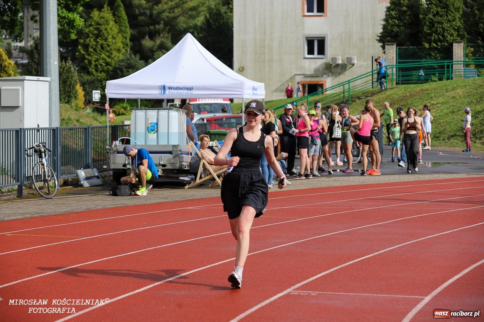 Zdjęcie w galerii na portalu naszraciborz.pl: Mateusz Mrówka najszybszy w XVII Biegu bez Granic wiadomości z regionu