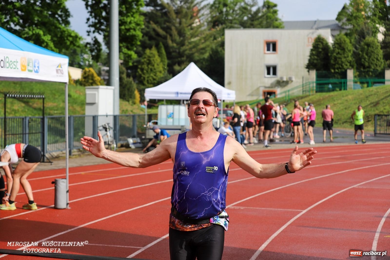 Zdjęcie w galerii na portalu naszraciborz.pl: Mateusz Mrówka najszybszy w XVII Biegu bez Granic wiadomości z regionu