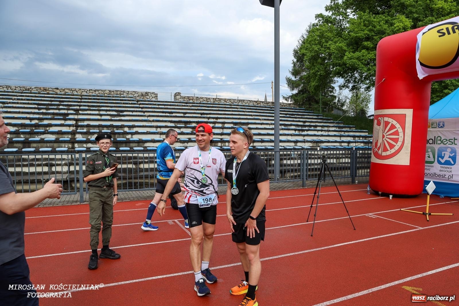 Zdjęcie w galerii na portalu naszraciborz.pl: Mateusz Mrówka najszybszy w XVII Biegu bez Granic wiadomości z regionu