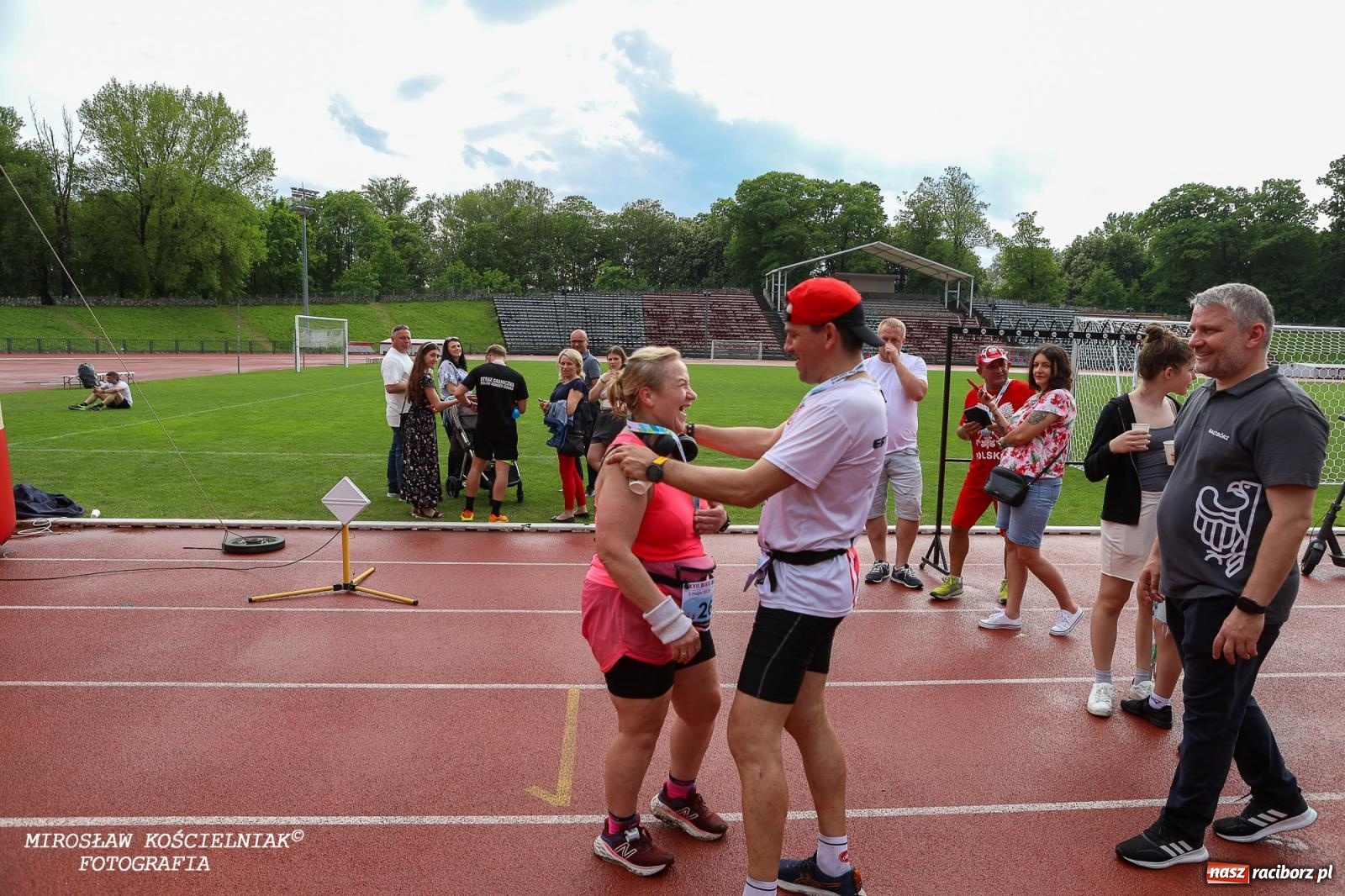 Zdjęcie w galerii na portalu naszraciborz.pl: Mateusz Mrówka najszybszy w XVII Biegu bez Granic wiadomości z regionu