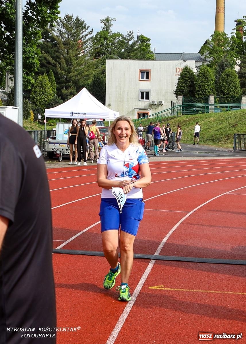 Zdjęcie w galerii na portalu naszraciborz.pl: Mateusz Mrówka najszybszy w XVII Biegu bez Granic wiadomości z regionu