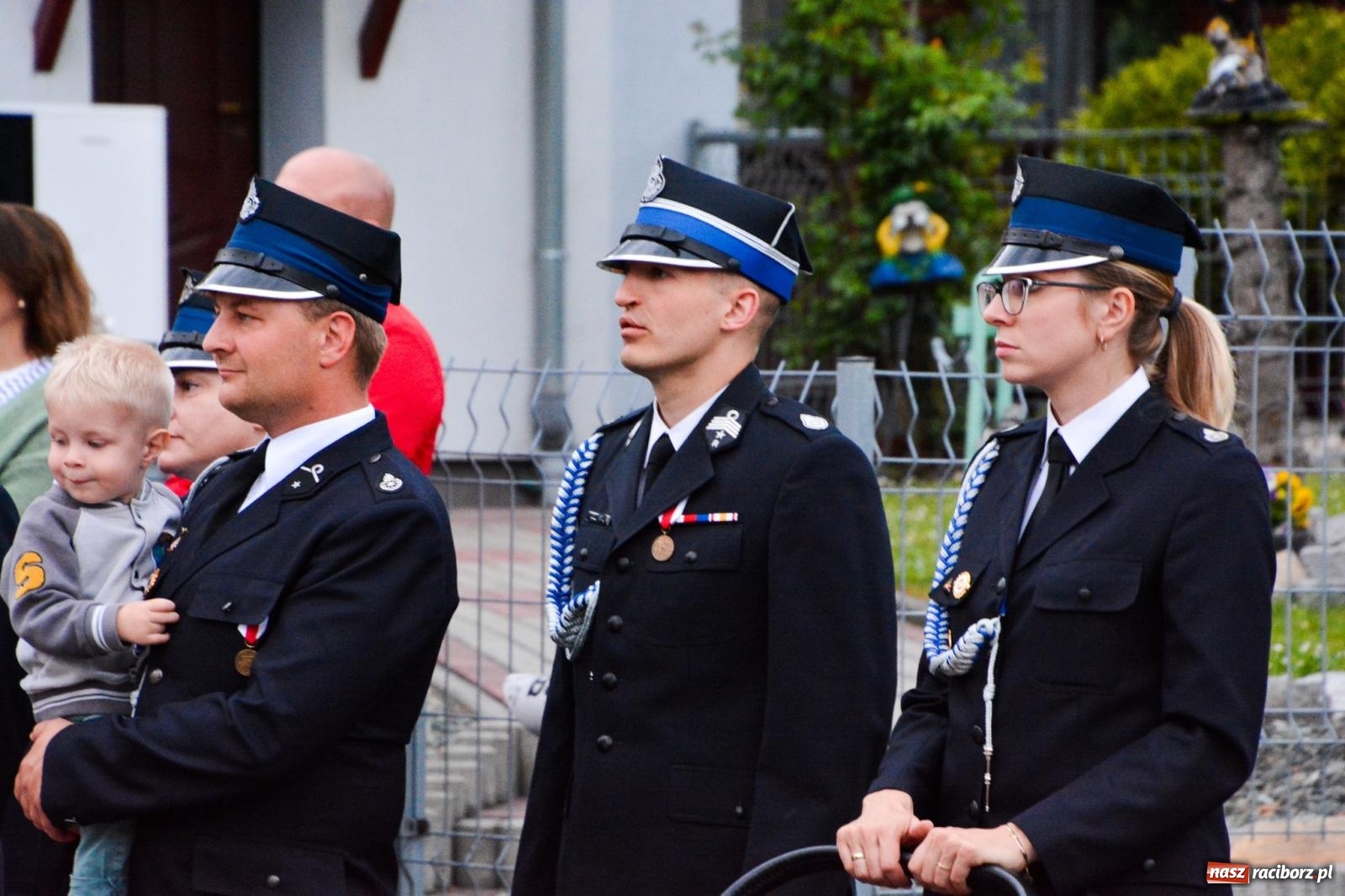 Zdjęcie w galerii na portalu naszraciborz.pl: Strażackie święto w Pietrowicach Wielkich. Wójt przekazał kluczyki, a księża poświęcili nowy wóz wiadomości z regionu