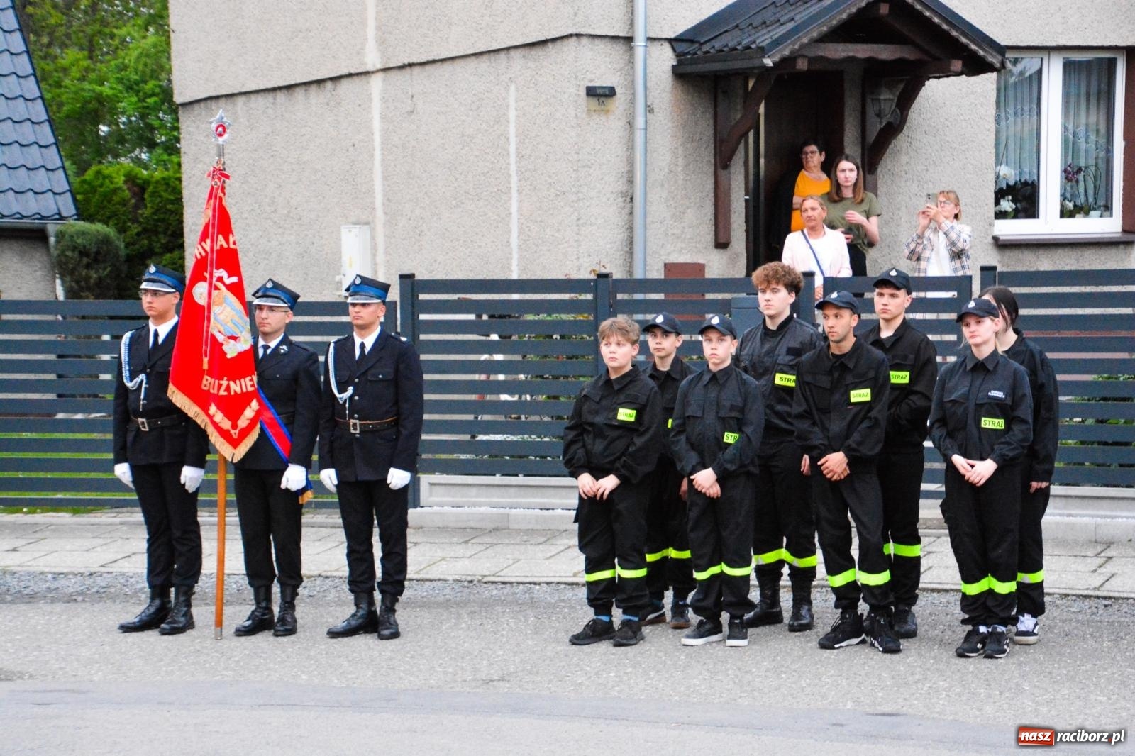 Zdjęcie w galerii na portalu naszraciborz.pl: Strażackie święto w Pietrowicach Wielkich. Wójt przekazał kluczyki, a księża poświęcili nowy wóz wiadomości z regionu