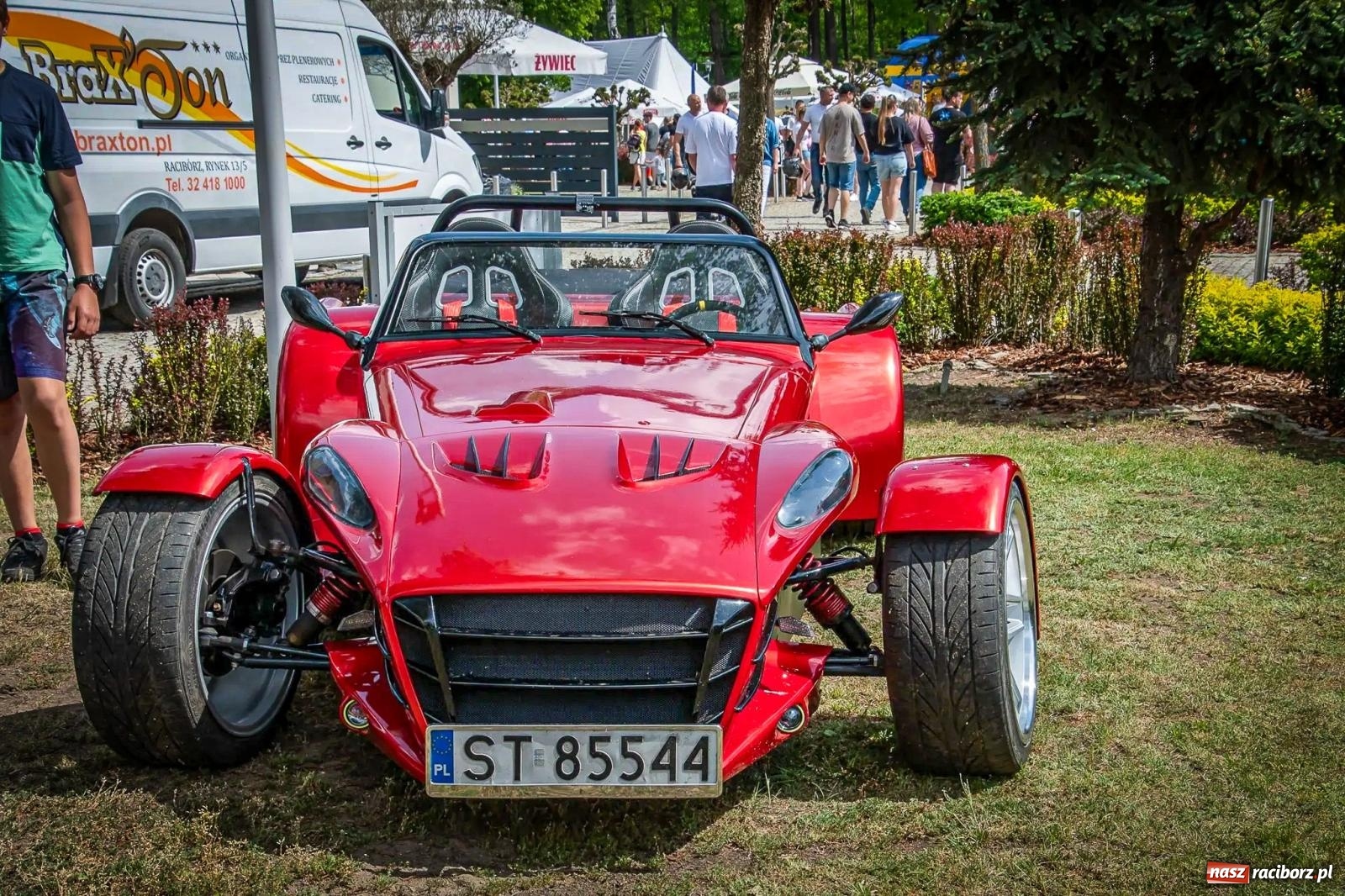 Zdjęcie w galerii na portalu naszraciborz.pl: Car Party w Aquabrax Szymocice - żądza prędkości i doskonałości [FOTO  i WIDEO] wiadomości z regionu