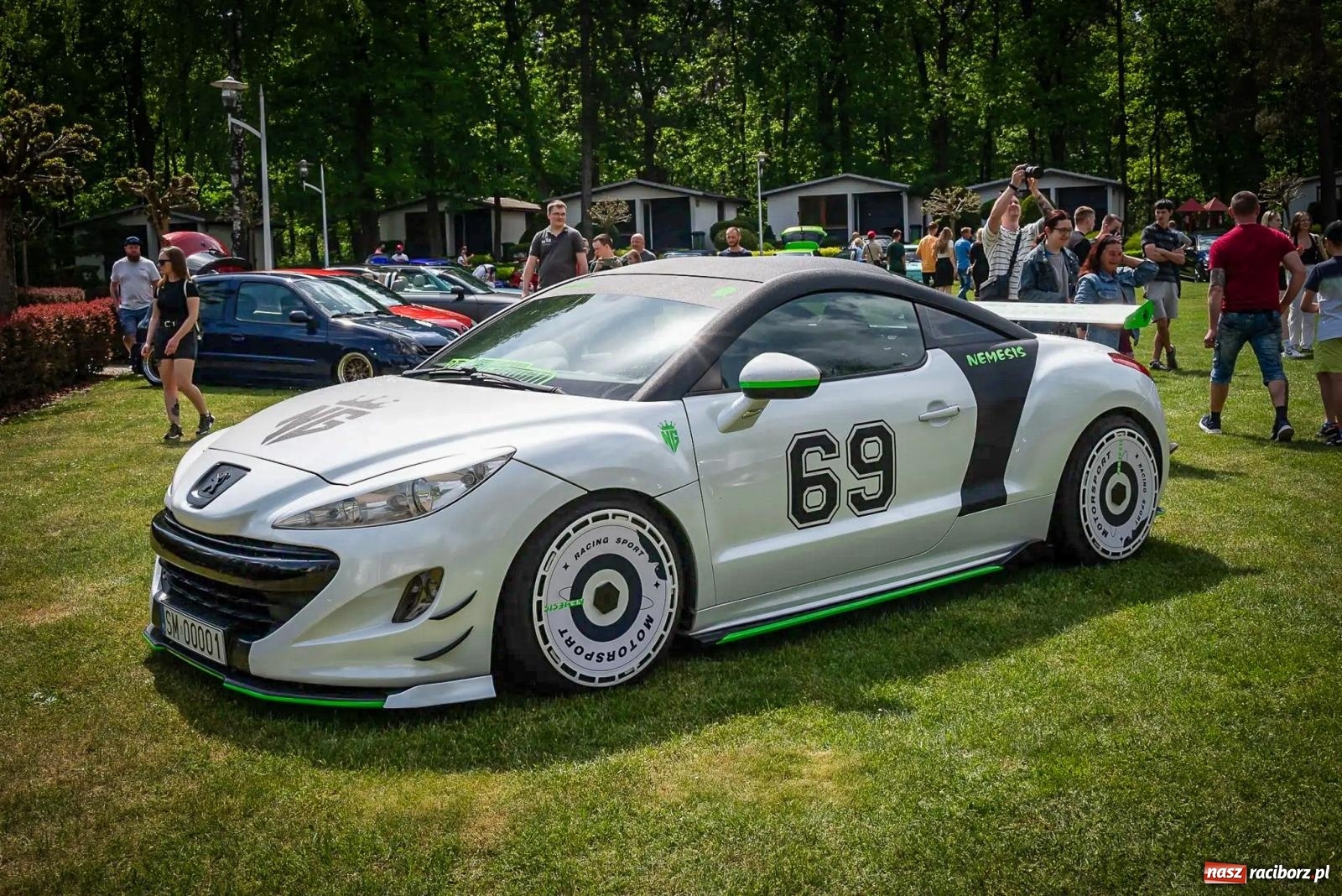 Zdjęcie w galerii na portalu naszraciborz.pl: Car Party w Aquabrax Szymocice - żądza prędkości i doskonałości [FOTO  i WIDEO] wiadomości z regionu