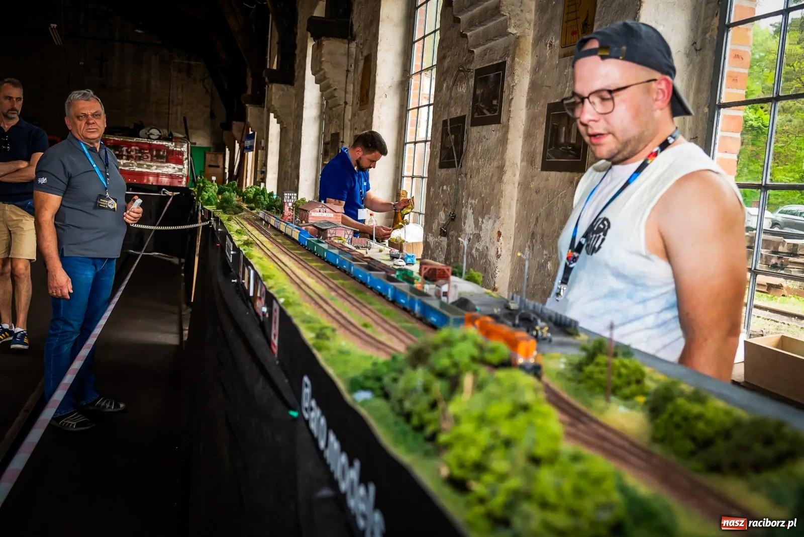 Zdjęcie w galerii na portalu naszraciborz.pl: Rudzka majówka z wąskotorówką i makietą kolejową [FOTO i WIDEO] wiadomości z regionu