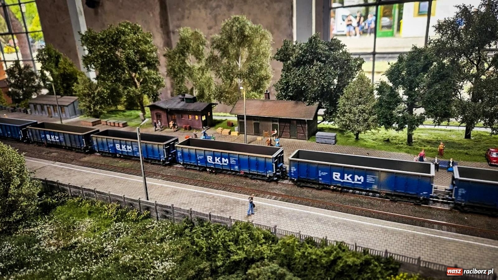 Zdjęcie w galerii na portalu naszraciborz.pl: Rudzka majówka z wąskotorówką i makietą kolejową [FOTO i WIDEO] wiadomości z regionu