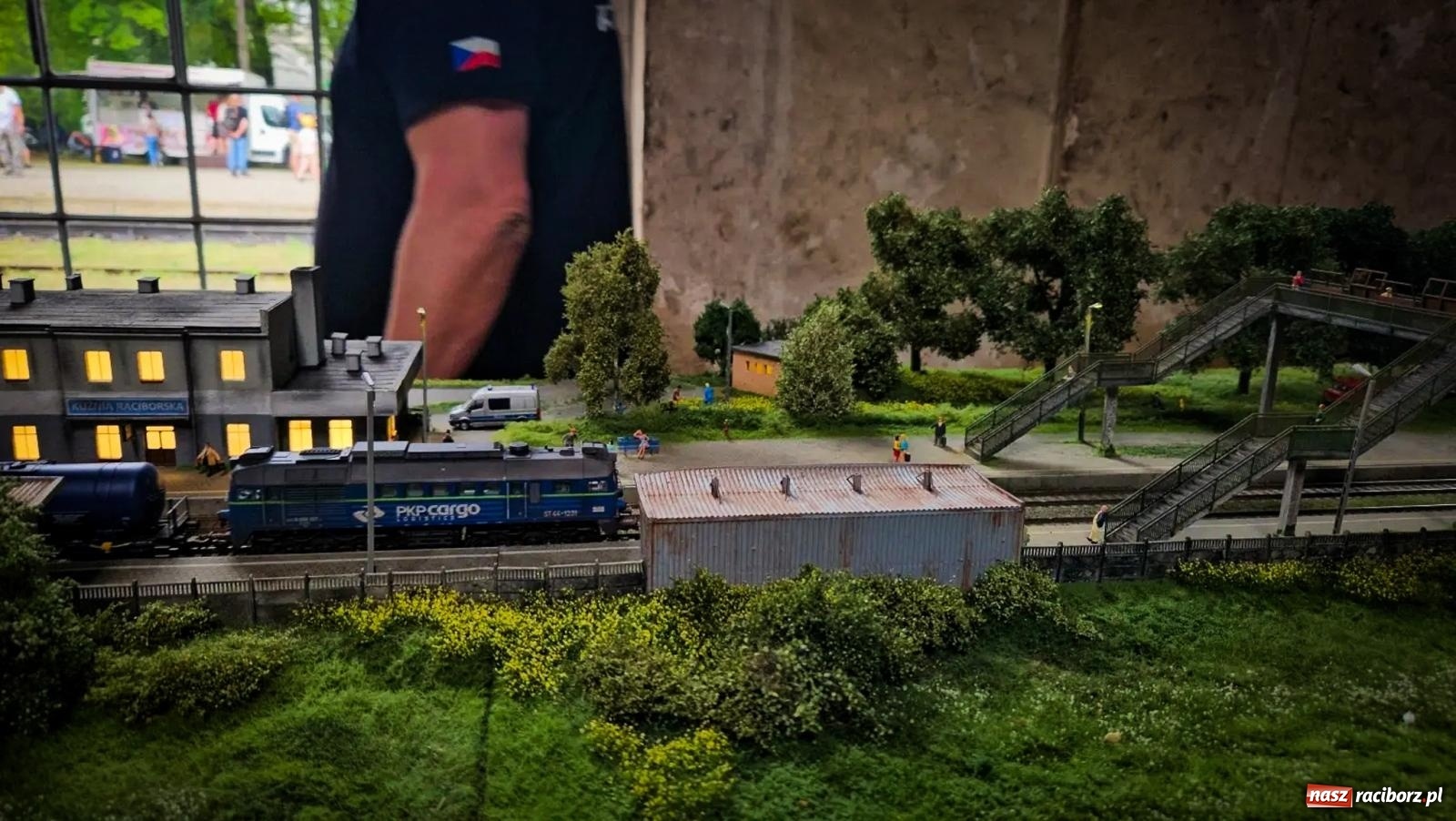 Zdjęcie w galerii na portalu naszraciborz.pl: Rudzka majówka z wąskotorówką i makietą kolejową [FOTO i WIDEO] wiadomości z regionu