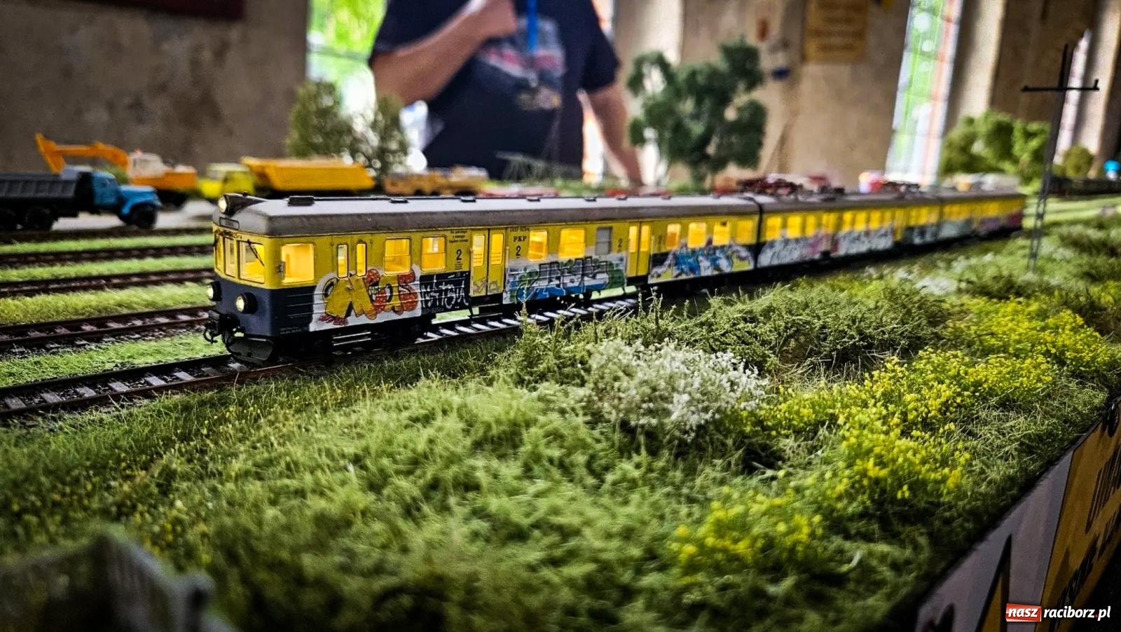Zdjęcie w galerii na portalu naszraciborz.pl: Rudzka majówka z wąskotorówką i makietą kolejową [FOTO i WIDEO] wiadomości z regionu