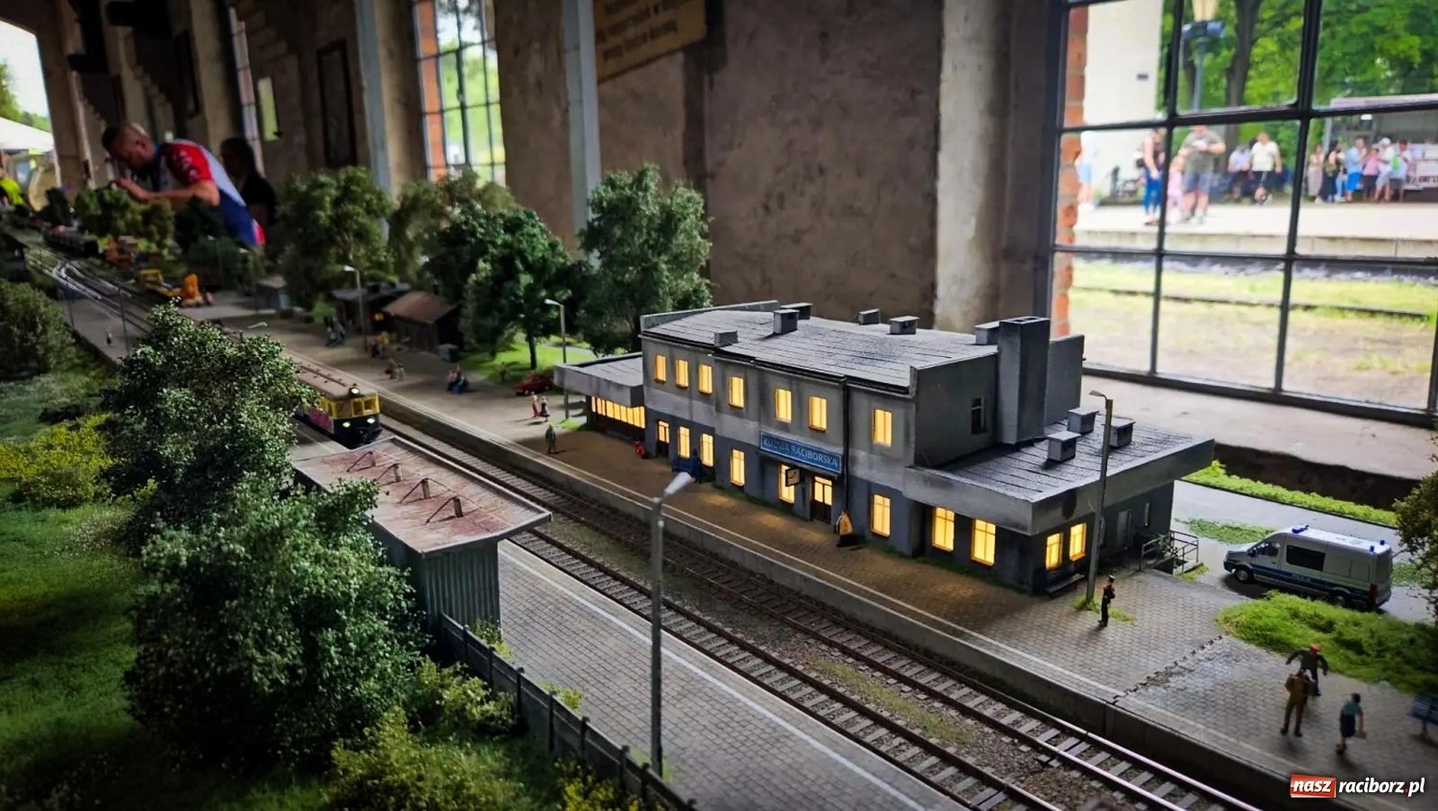 Zdjęcie w galerii na portalu naszraciborz.pl: Rudzka majówka z wąskotorówką i makietą kolejową [FOTO i WIDEO] wiadomości z regionu