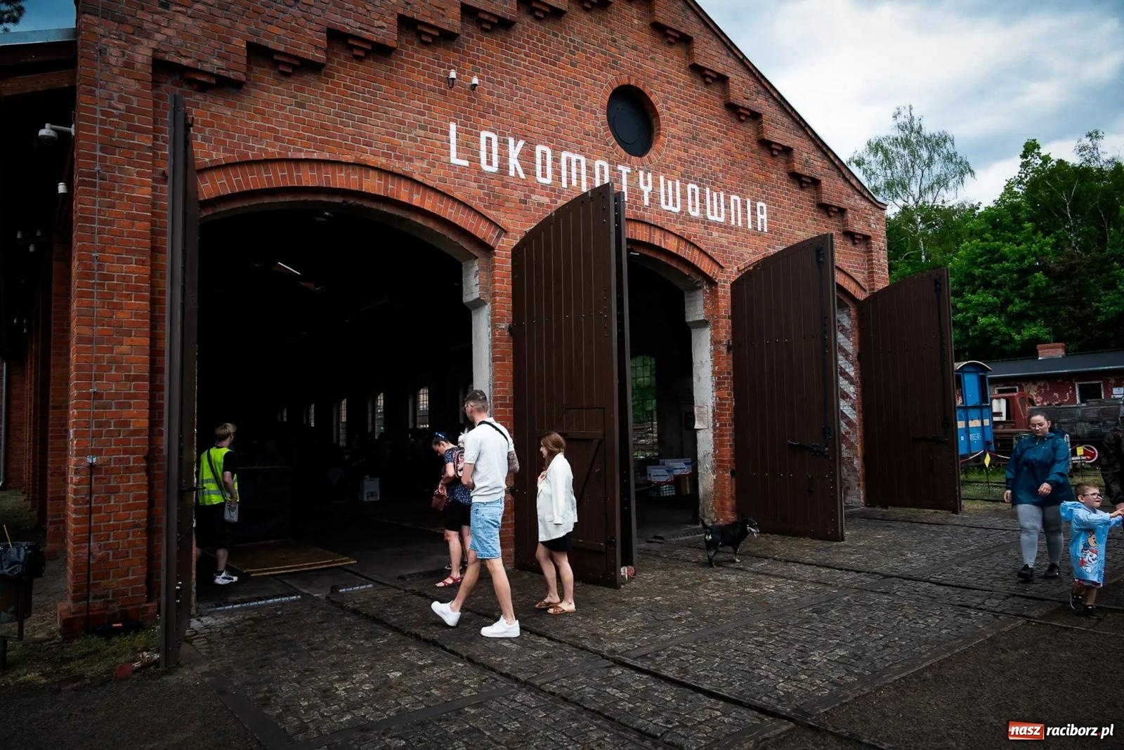 Zdjęcie w galerii na portalu naszraciborz.pl: Rudzka majówka z wąskotorówką i makietą kolejową [FOTO i WIDEO] wiadomości z regionu