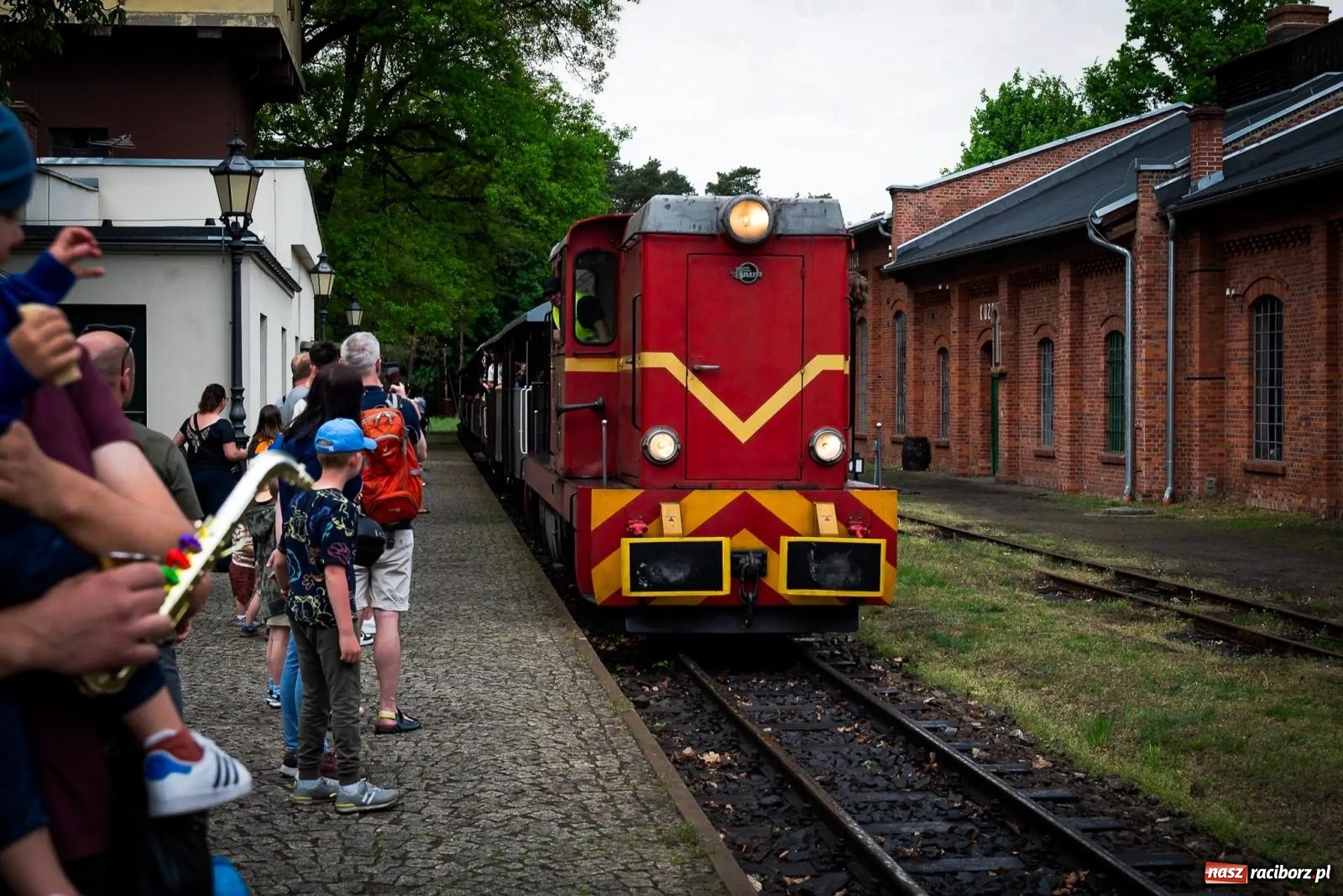 Zdjęcie w galerii na portalu naszraciborz.pl: Rudzka majówka z wąskotorówką i makietą kolejową [FOTO i WIDEO] wiadomości z regionu