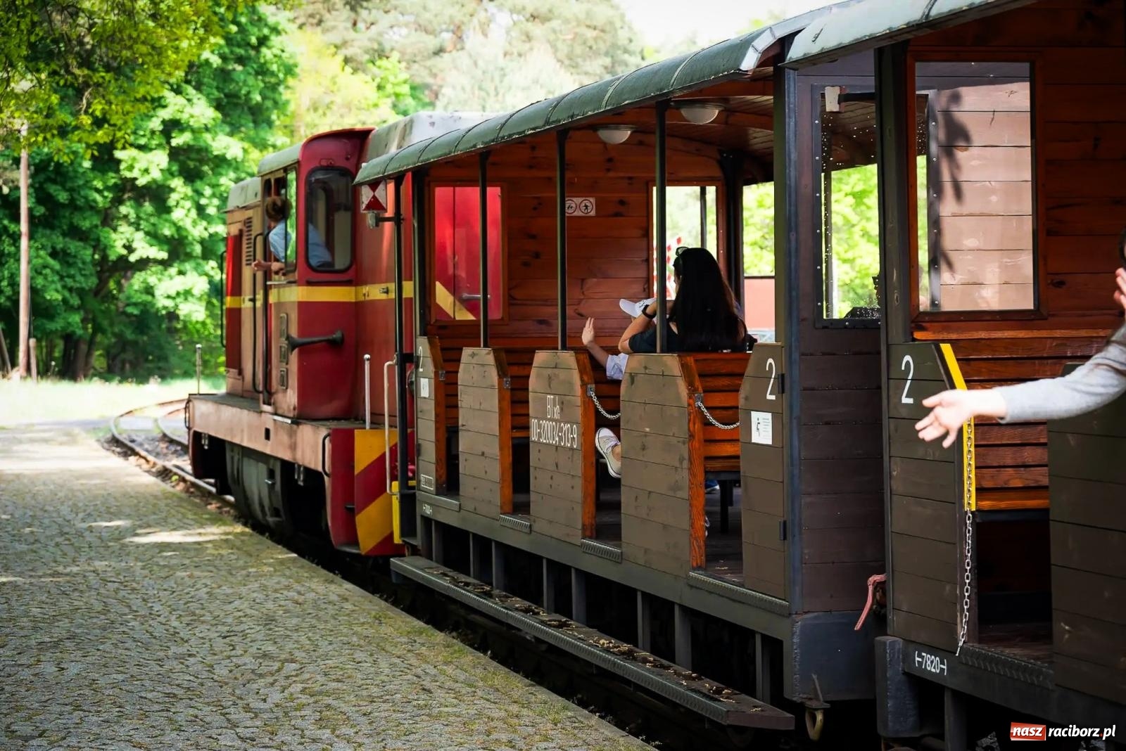 Zdjęcie w galerii na portalu naszraciborz.pl: Rudzka majówka z wąskotorówką i makietą kolejową [FOTO i WIDEO] wiadomości z regionu