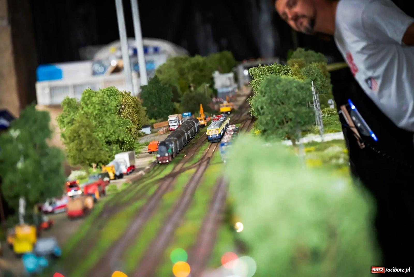 Zdjęcie w galerii na portalu naszraciborz.pl: Rudzka majówka z wąskotorówką i makietą kolejową [FOTO i WIDEO] wiadomości z regionu