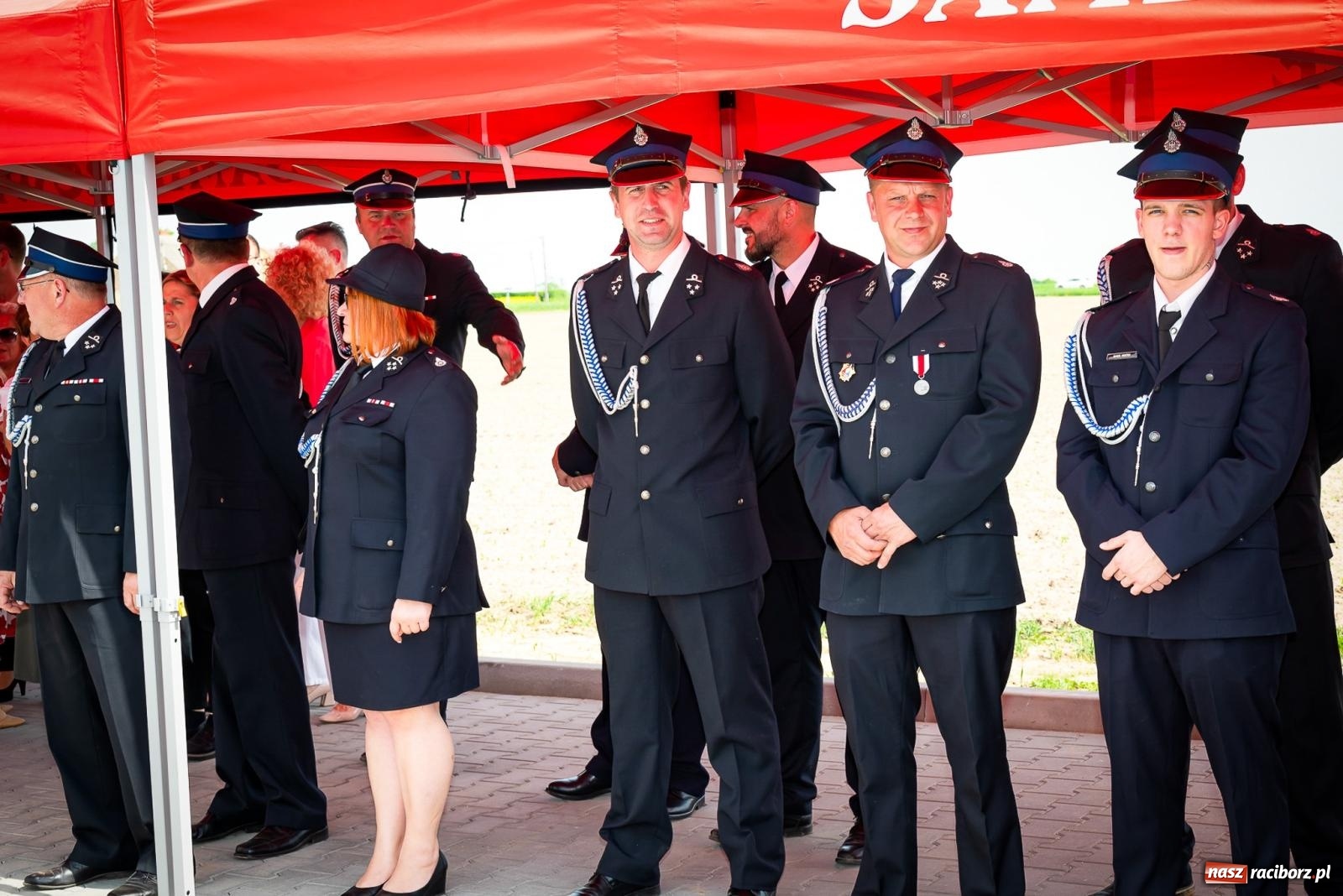 Zdjęcie w galerii na portalu naszraciborz.pl: W Lekartowie mają Małą Hawanę. Otwarcie remizy OSP i świetlicy [FOTO i WIDEO] wiadomości z regionu