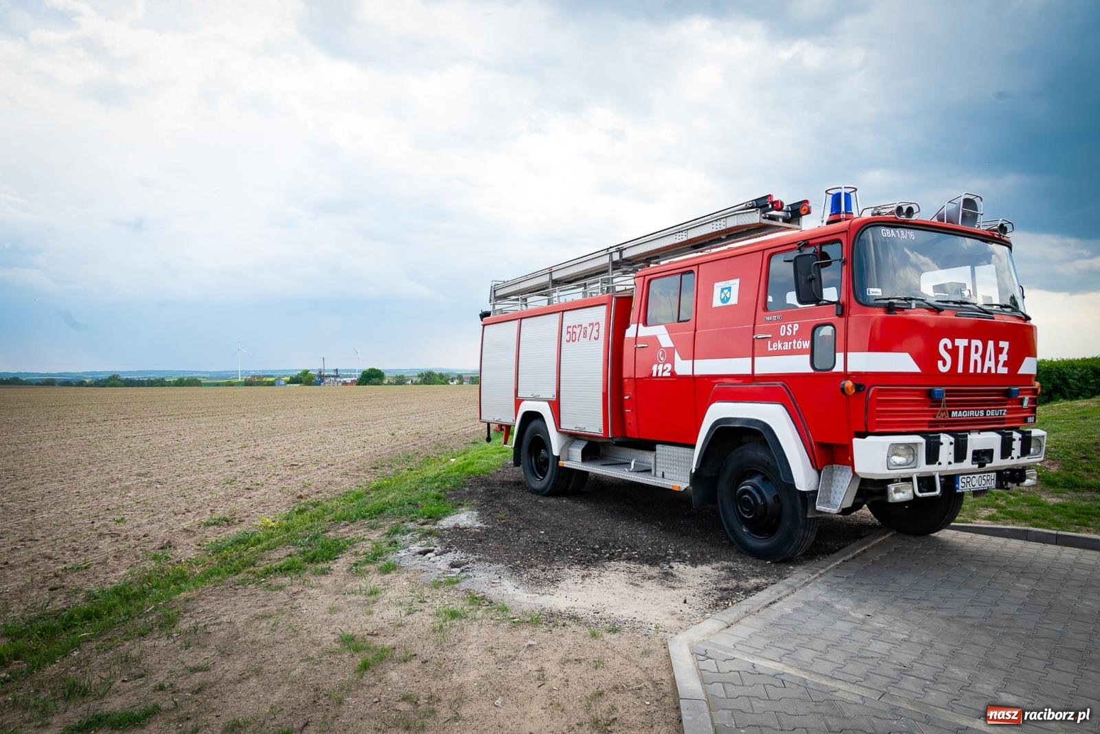 Zdjęcie w galerii na portalu naszraciborz.pl: W Lekartowie mają Małą Hawanę. Otwarcie remizy OSP i świetlicy [FOTO i WIDEO] wiadomości z regionu