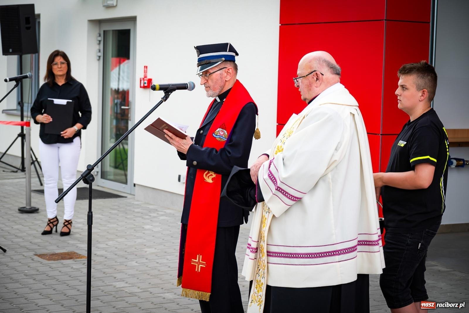 Zdjęcie w galerii na portalu naszraciborz.pl: W Lekartowie mają Małą Hawanę. Otwarcie remizy OSP i świetlicy [FOTO i WIDEO] wiadomości z regionu