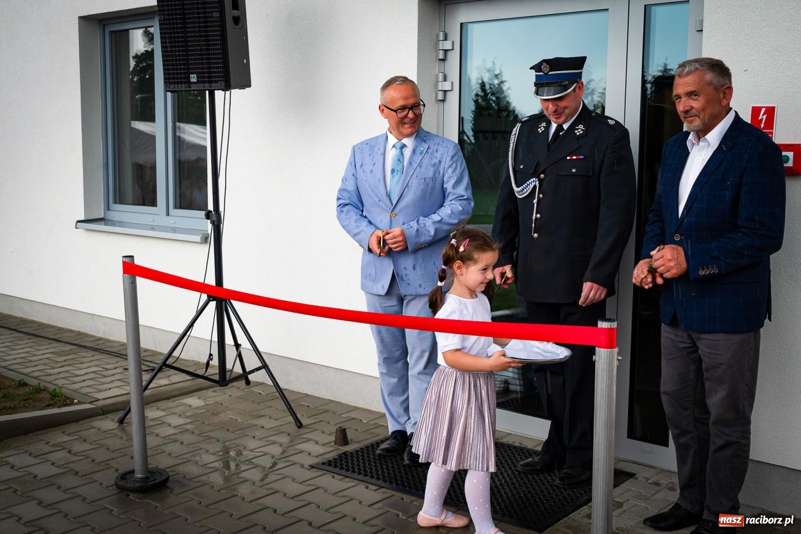 Zdjęcie w galerii na portalu naszraciborz.pl: W Lekartowie mają Małą Hawanę. Otwarcie remizy OSP i świetlicy [FOTO i WIDEO] wiadomości z regionu