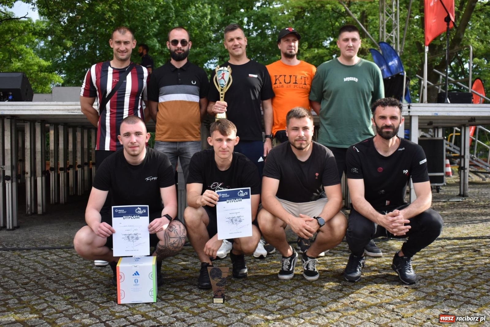 Zdjęcie w galerii na portalu naszraciborz.pl: Piłkarskie zmagania śląskich policjantów na stadionie przy Zamkowej [FOTO i WIDEO] wiadomości z regionu