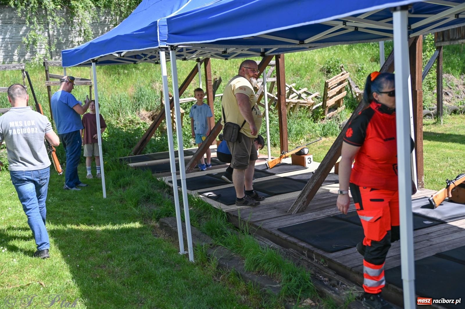 Zdjęcie w galerii na portalu naszraciborz.pl: Sportowe upamiętnienie Konstytucji 3 Maja na strzelnicy przy Łąkowej wiadomości z regionu
