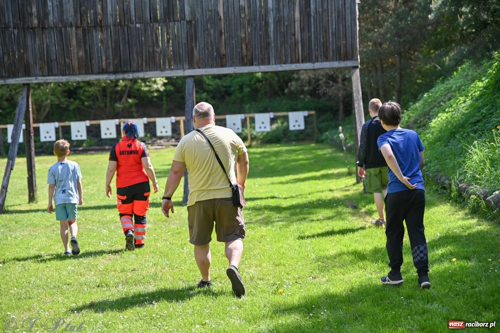 Zdjęcie w galerii na portalu naszraciborz.pl: Sportowe upamiętnienie Konstytucji 3 Maja na strzelnicy przy Łąkowej wiadomości z regionu