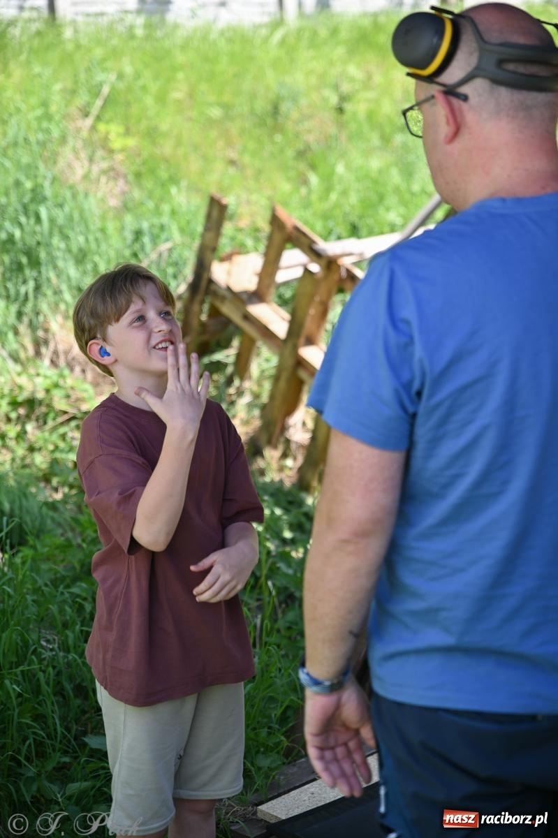 Zdjęcie w galerii na portalu naszraciborz.pl: Sportowe upamiętnienie Konstytucji 3 Maja na strzelnicy przy Łąkowej wiadomości z regionu