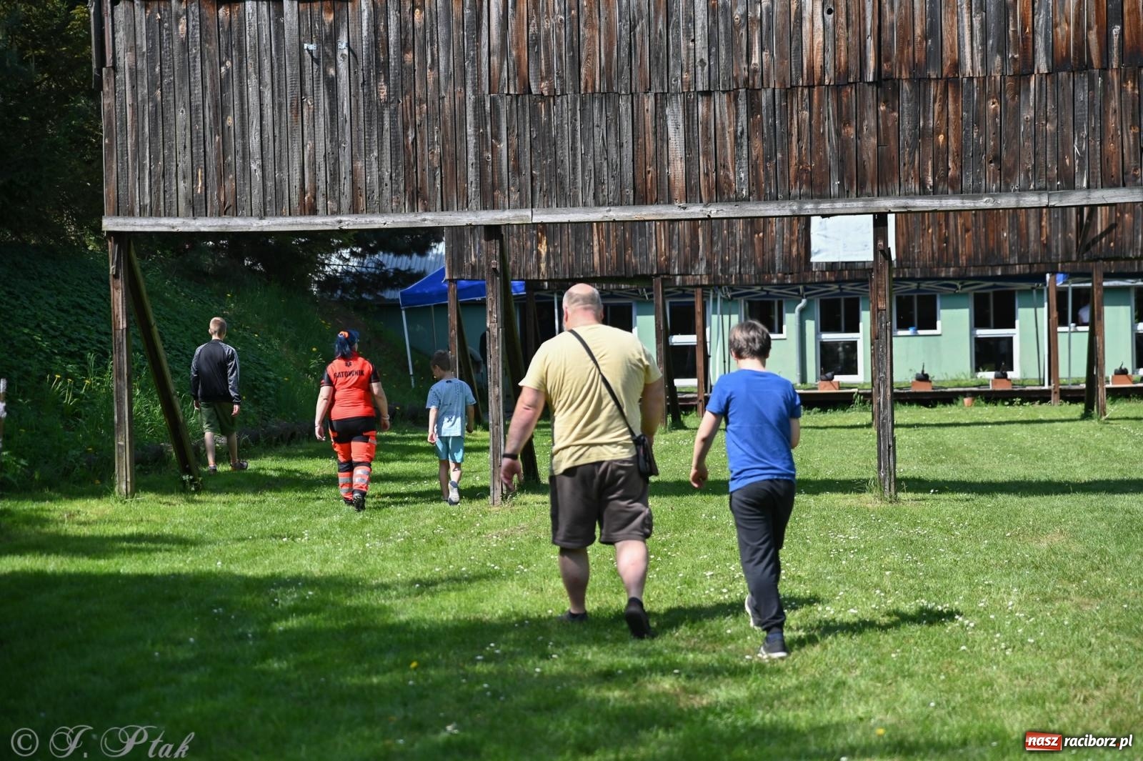 Zdjęcie w galerii na portalu naszraciborz.pl: Sportowe upamiętnienie Konstytucji 3 Maja na strzelnicy przy Łąkowej wiadomości z regionu