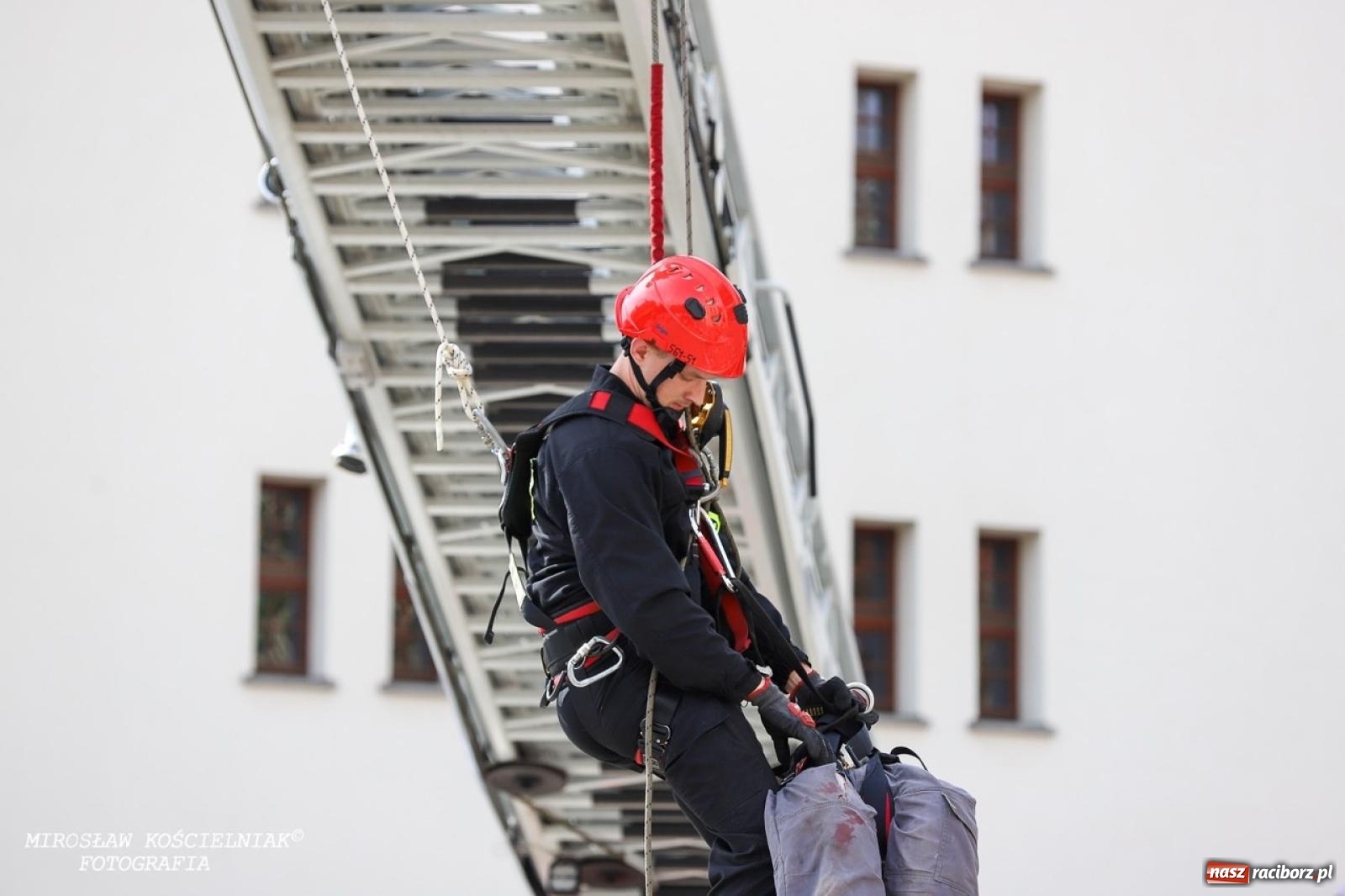 Zdjęcie w galerii na portalu naszraciborz.pl: Policyjny Memoriał im. asp. Michała Kędzierskiego - podsumowanie wiadomości z regionu