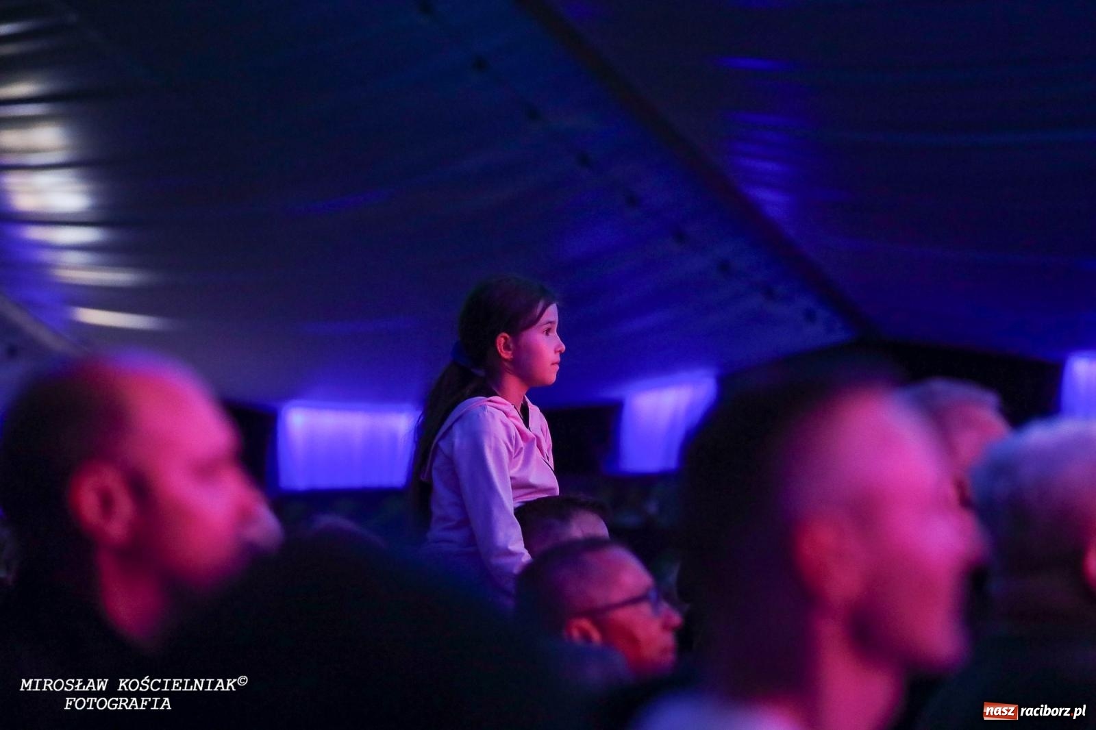 Zdjęcie w galerii na portalu naszraciborz.pl: Coco Jamboo, czyli LayZee aka Mr. President w Szymocicach [FOTO i WIDEO] wiadomości z regionu