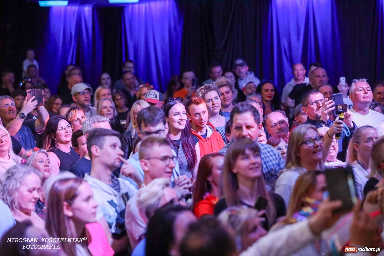 Zdjęcie w galerii na portalu naszraciborz.pl: Coco Jamboo, czyli LayZee aka Mr. President w Szymocicach [FOTO i WIDEO] wiadomości z regionu
